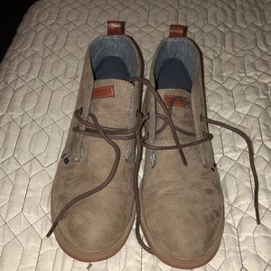 Tommy Hilfiger Size 2 for boys